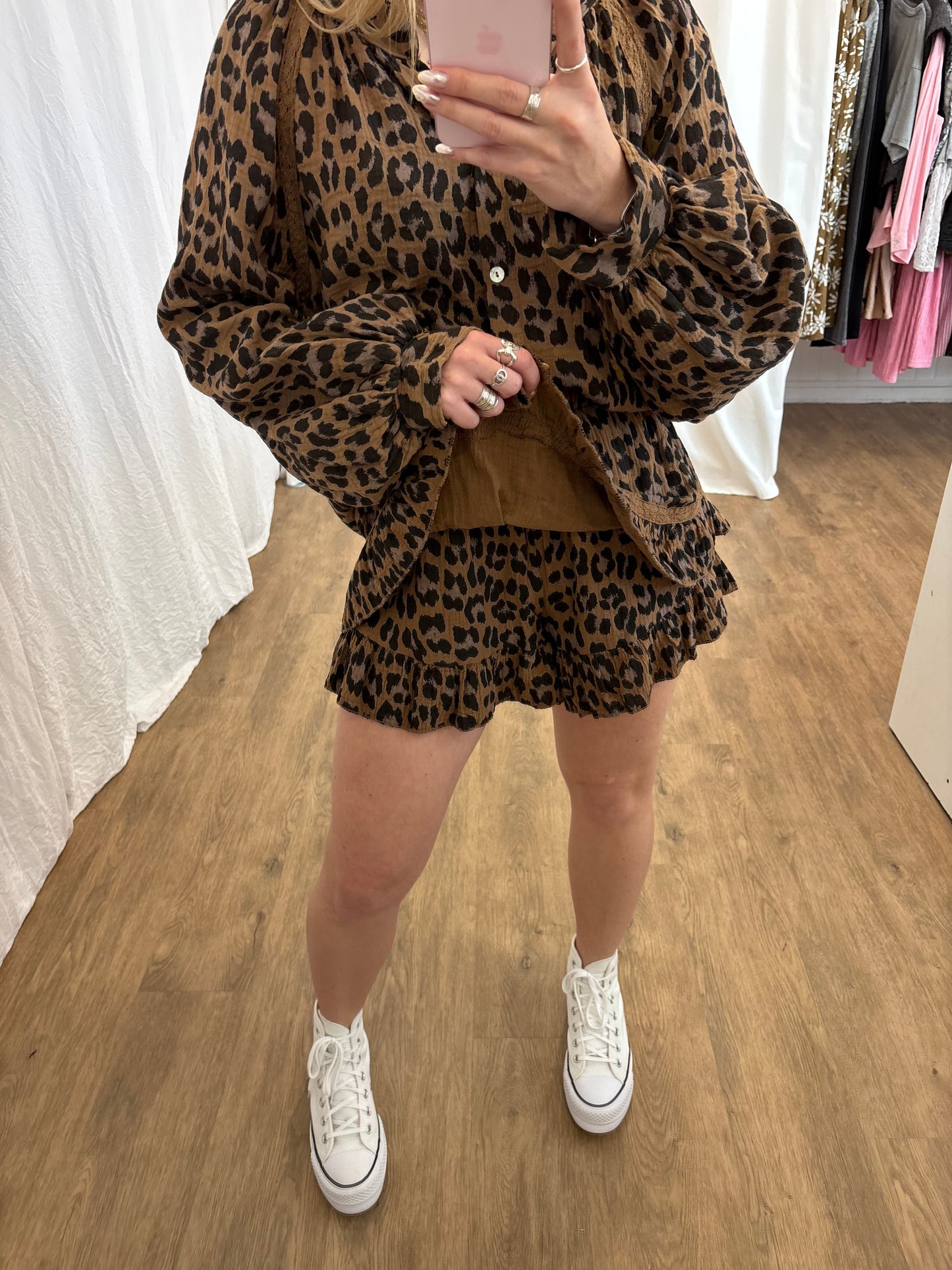 Short LYA Léopard Camel