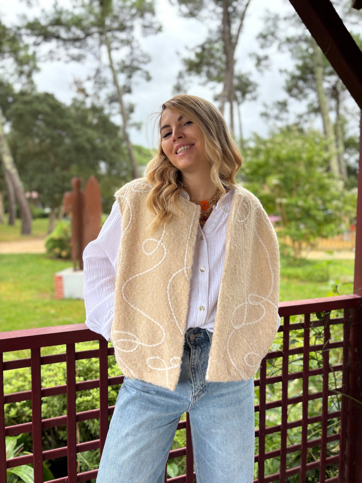 Veste sans manches LILI Beige + fil blanc