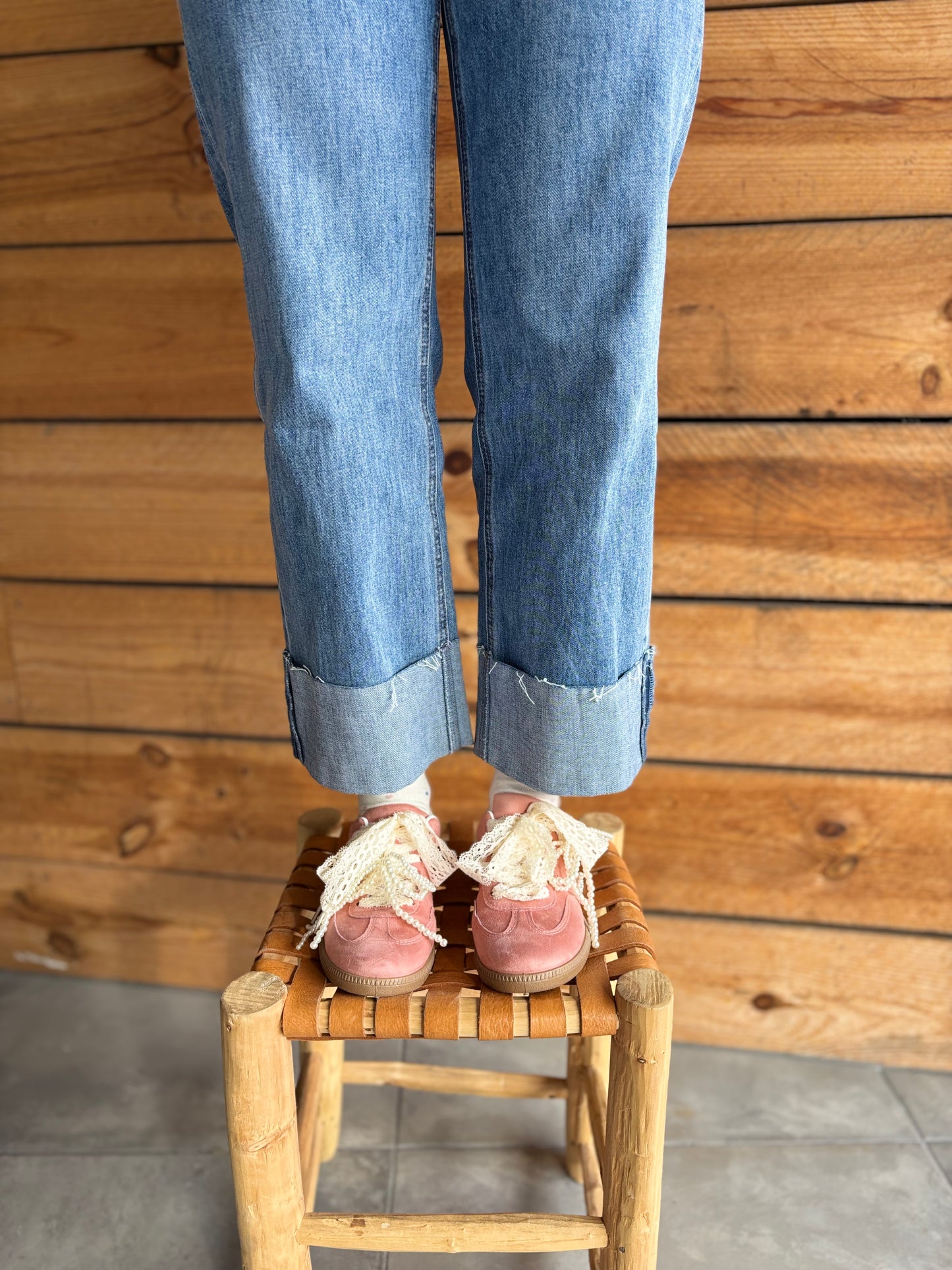 Baskets rose avec lacets dentelles