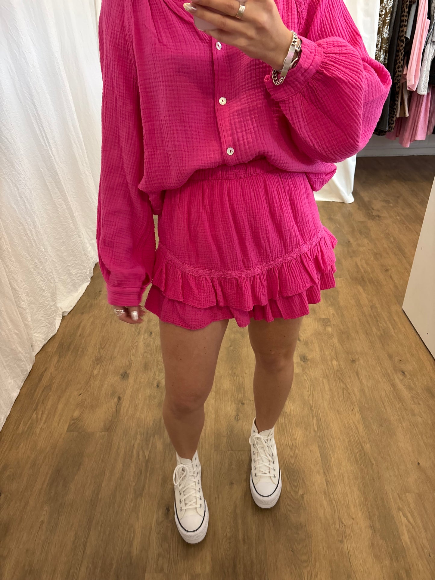 Short LYA Fushia