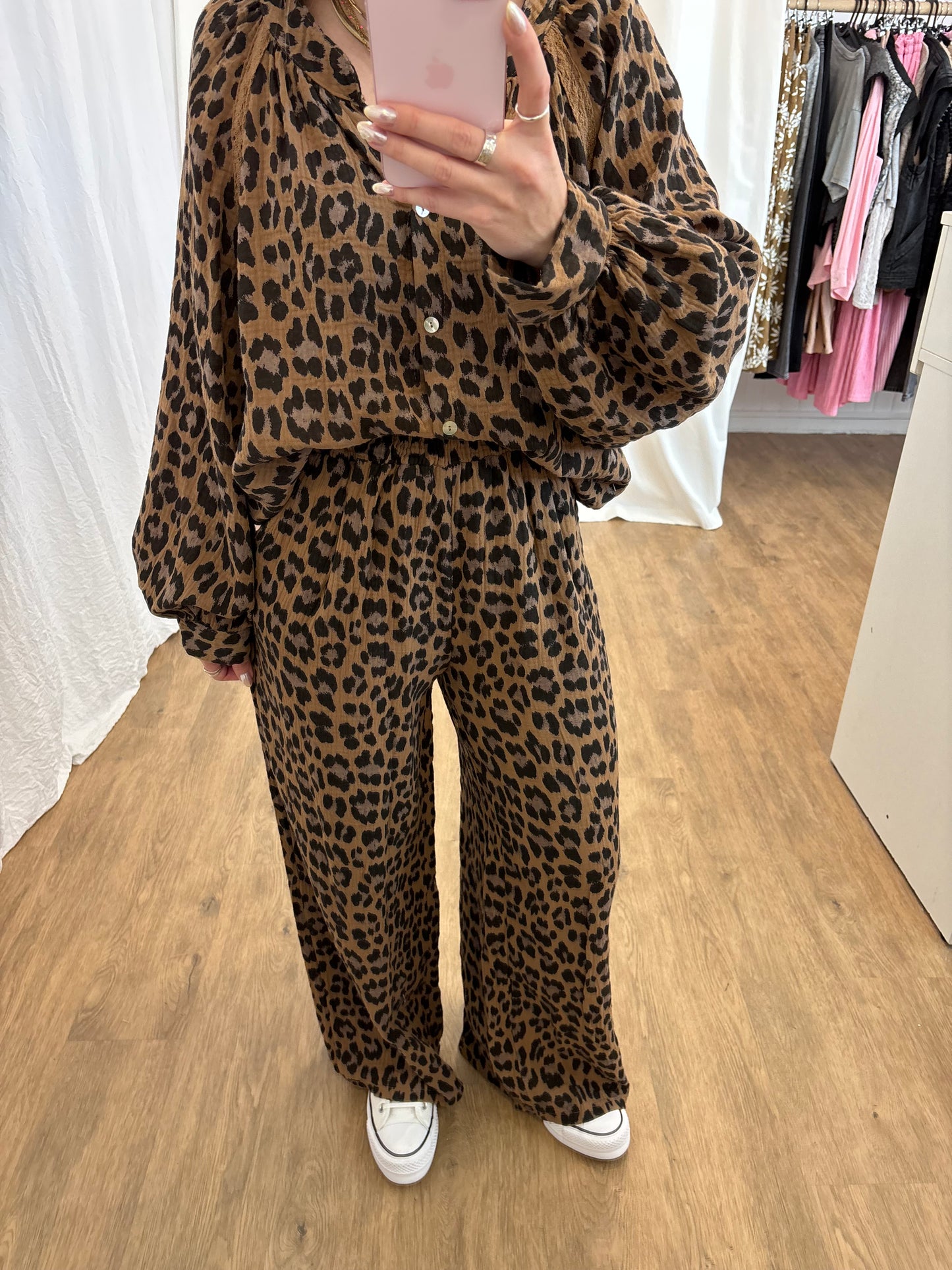 Pantalon LYA Léopard Camel