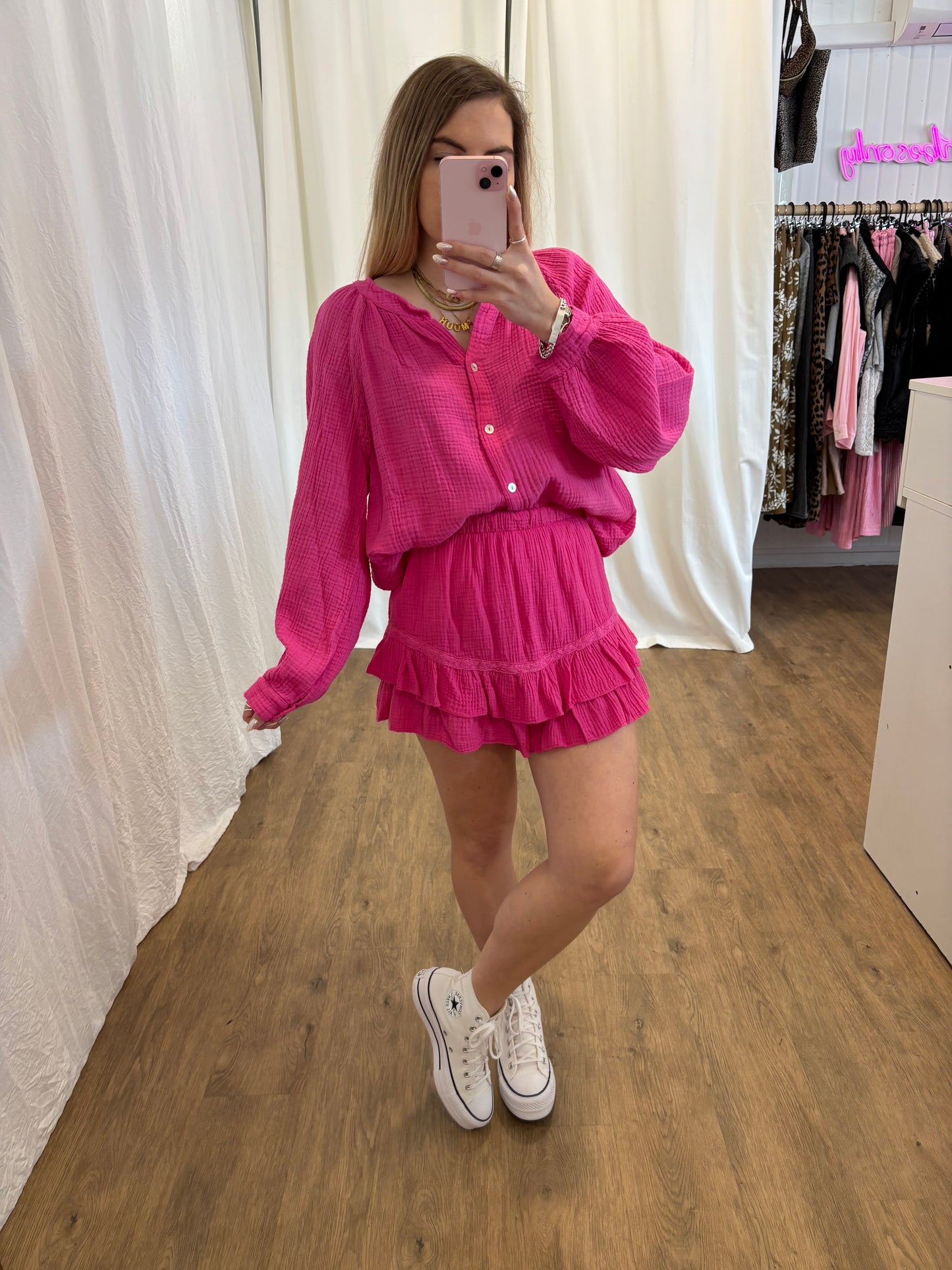 Short LYA Fushia