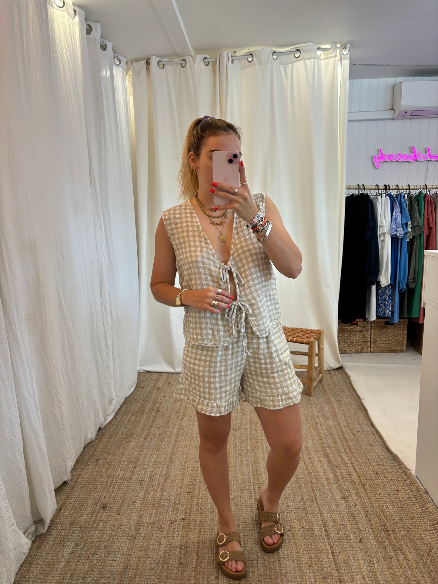 Short SAM Beige