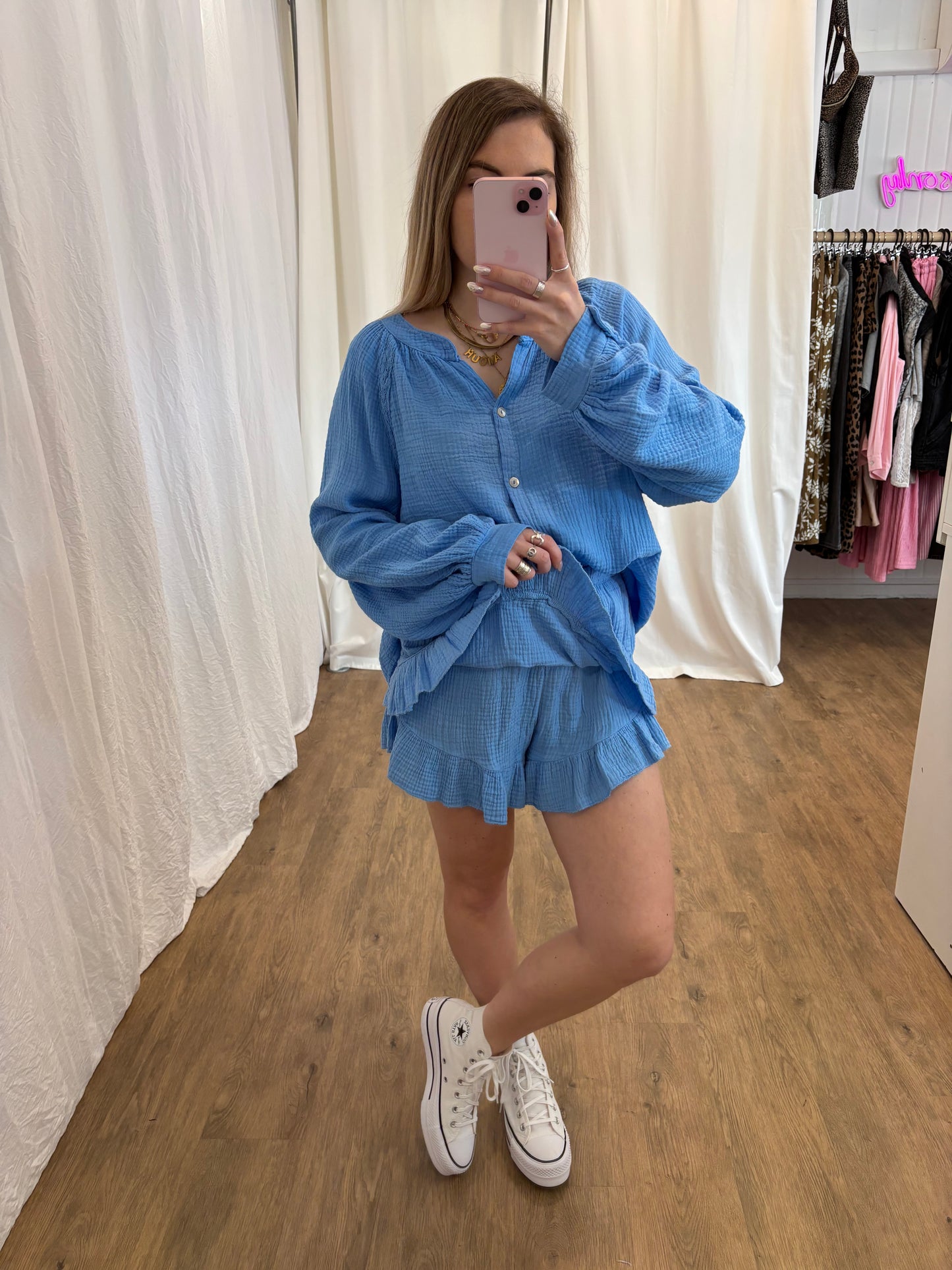 Short LYA Bleu