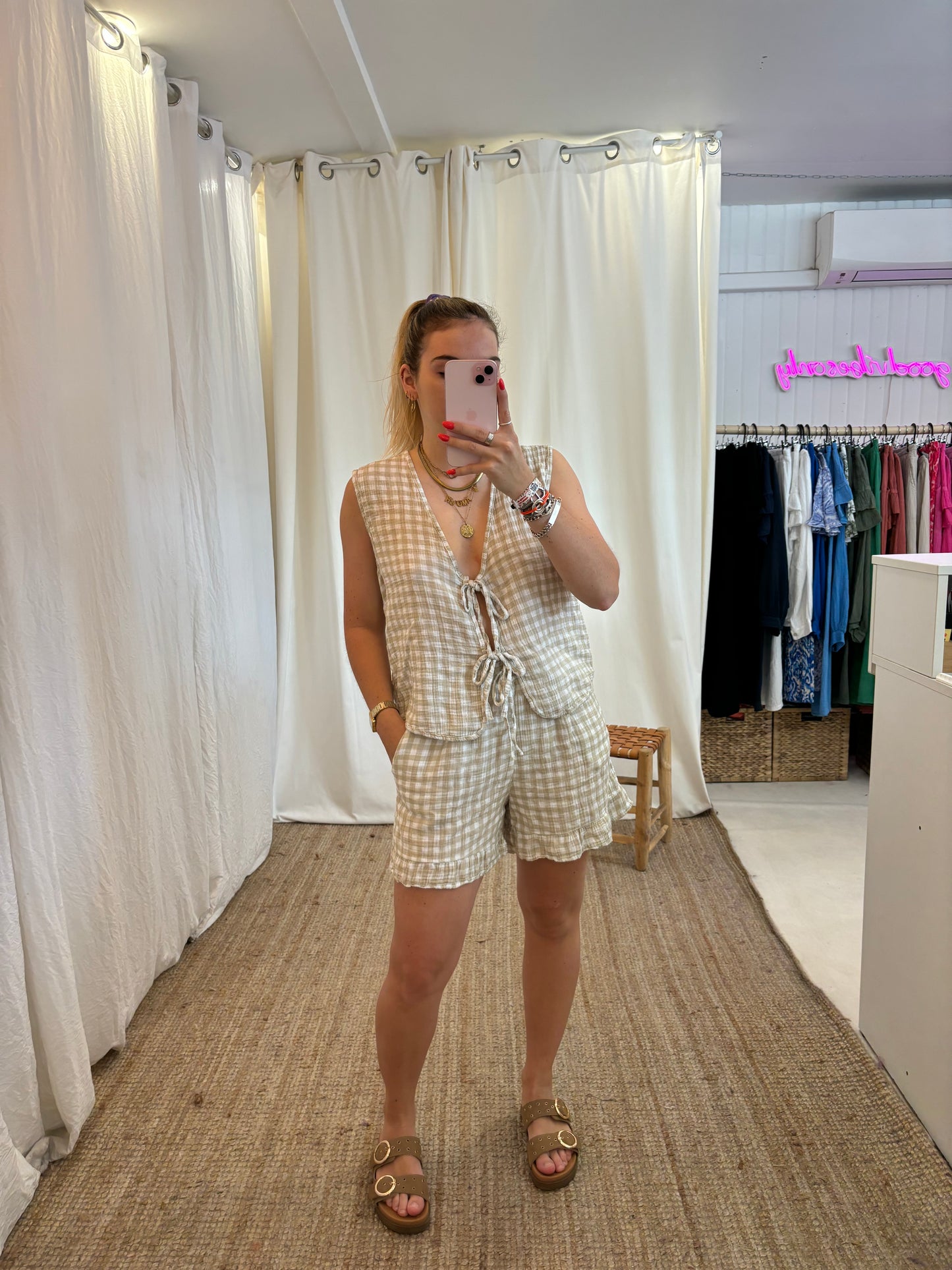 Short SAM Beige