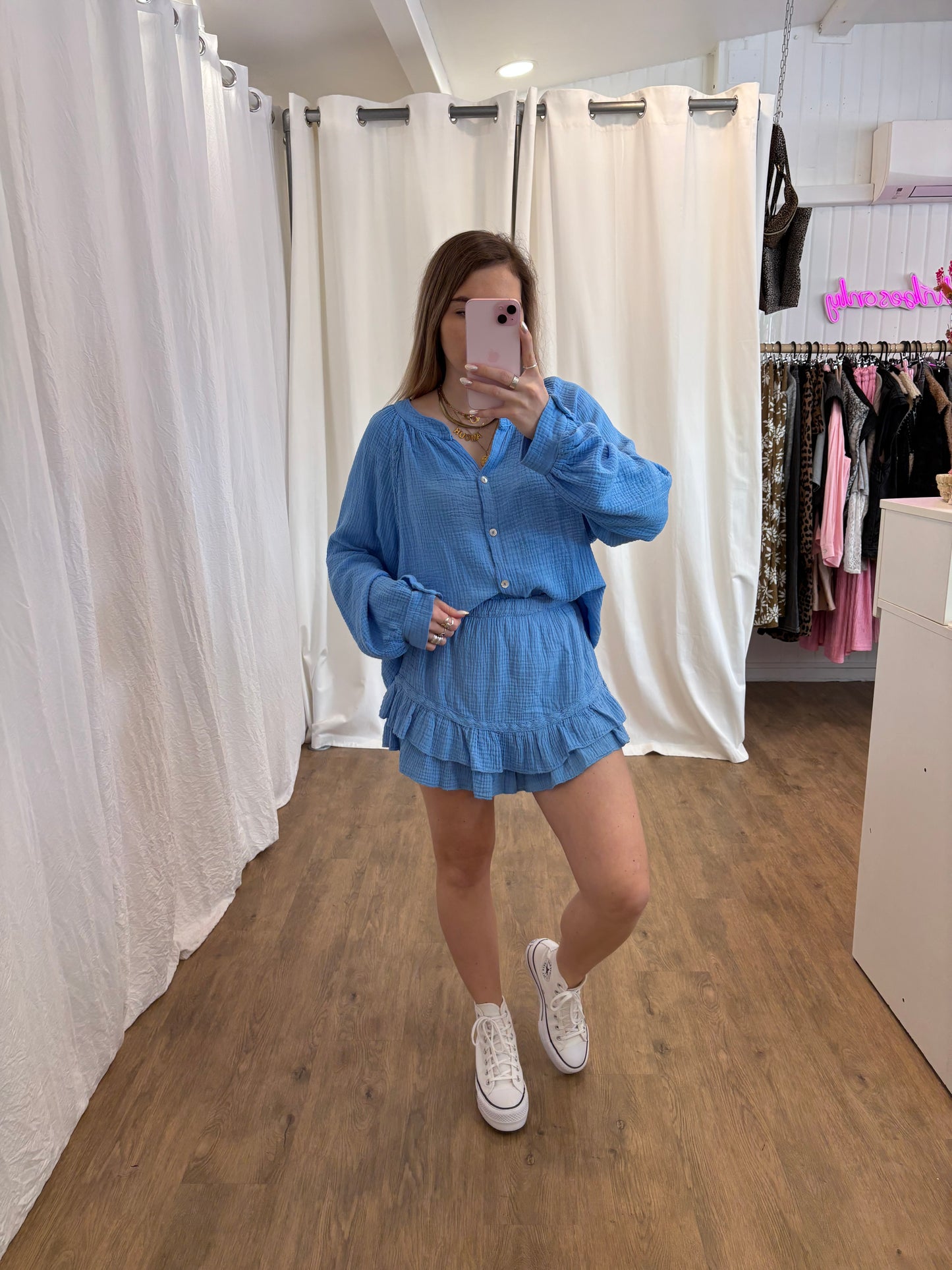 Short LYA Bleu