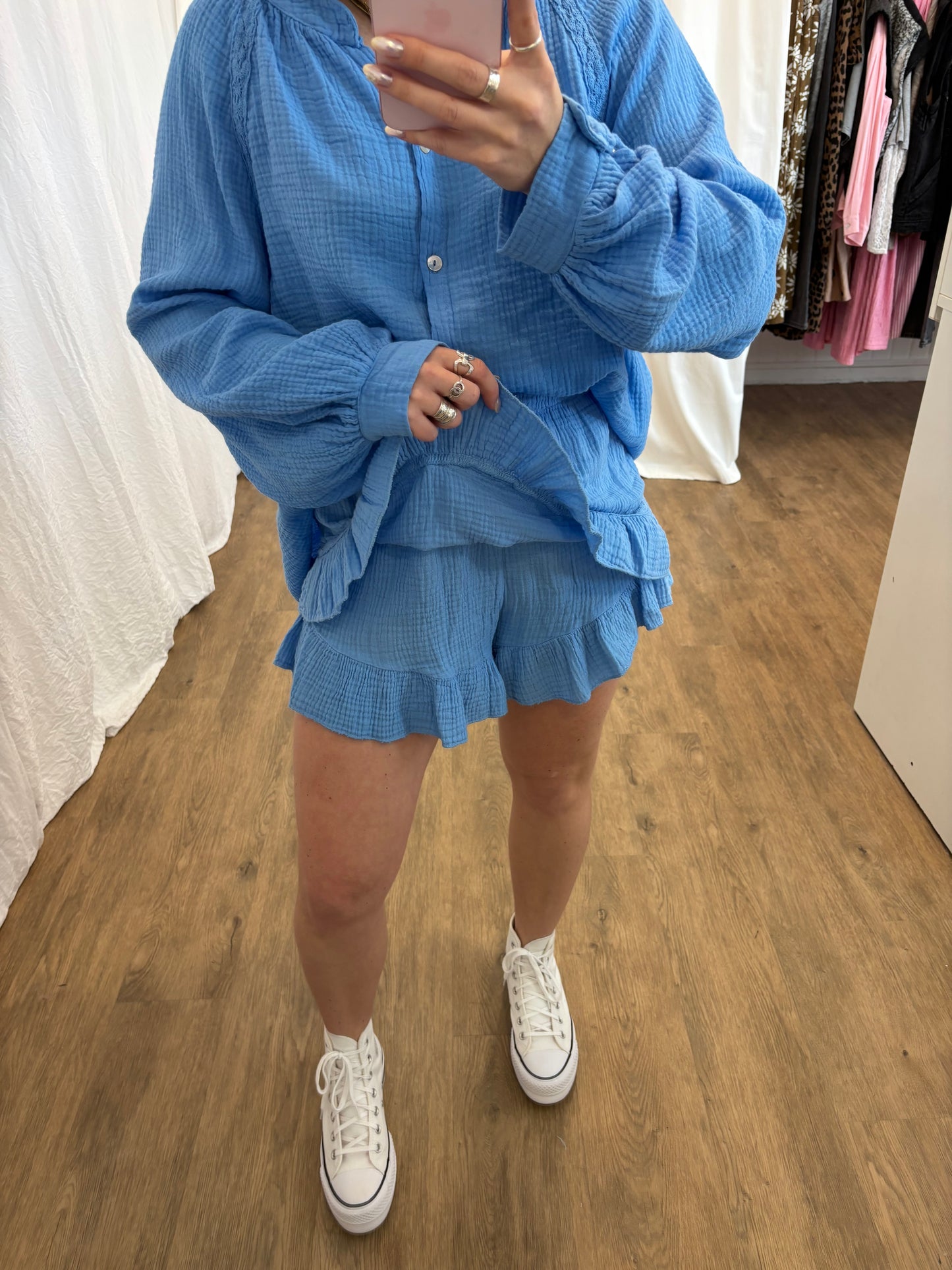 Short LYA Bleu