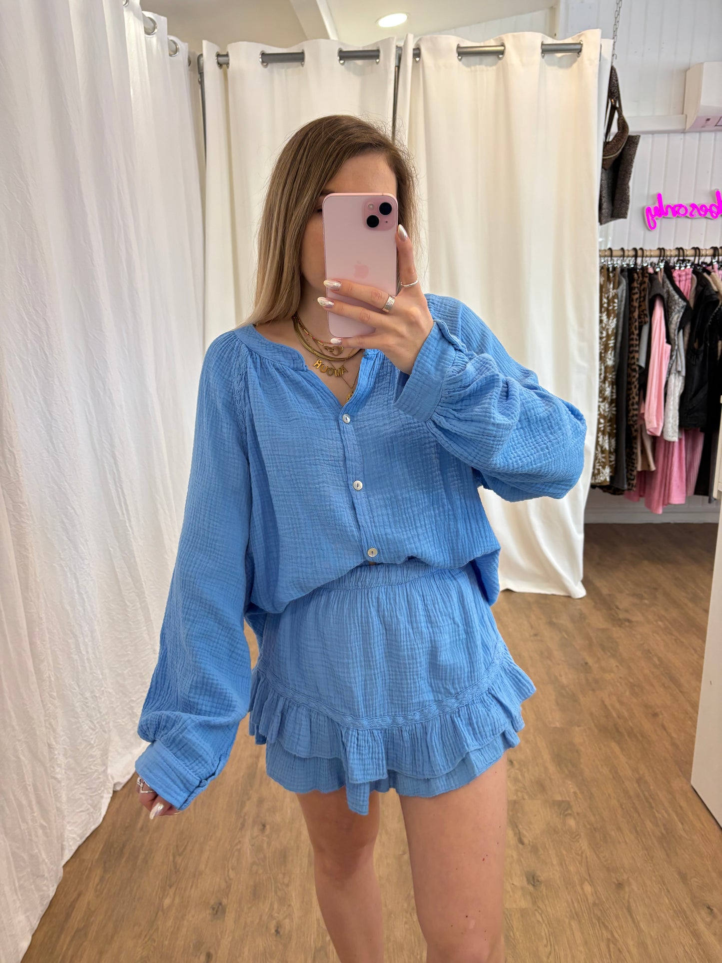 Short LYA Bleu