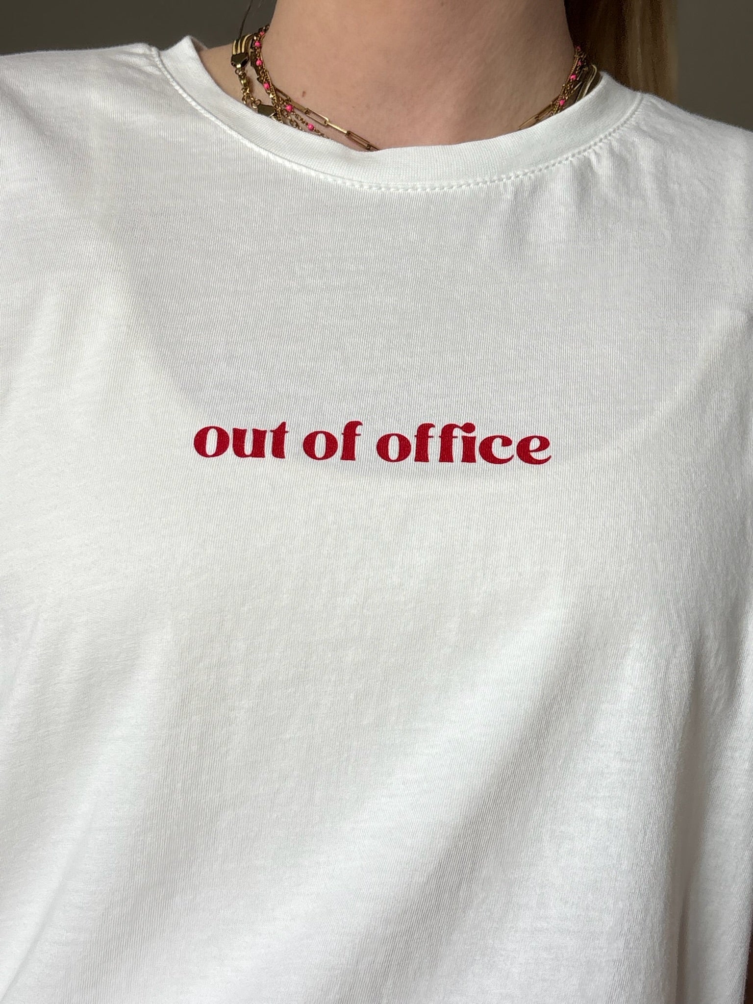 T-shirt OUT OF OFFICE Blanc •