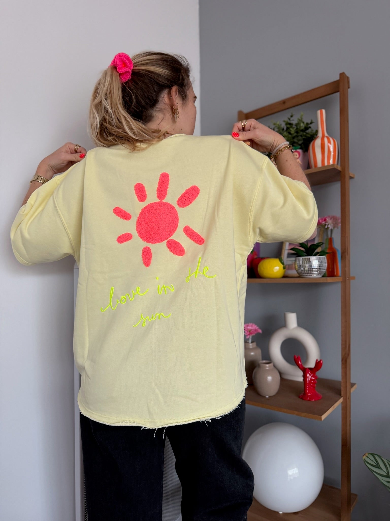 Sweat LOVE IN THE SUN Jaune