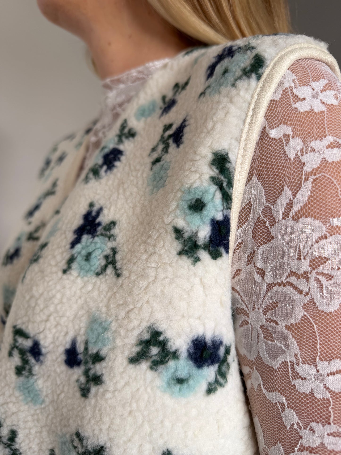 Veste sans manches FLEURS Bleu