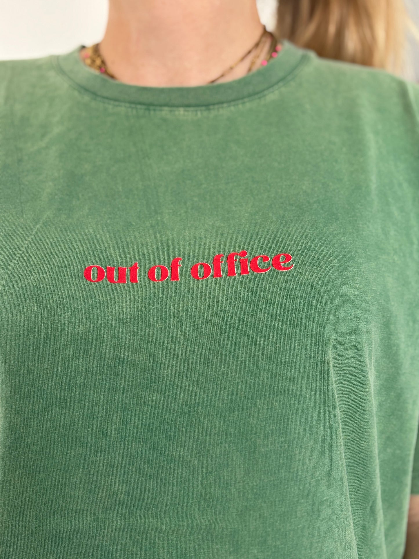 T-shirt OUT OF OFFICE Vert