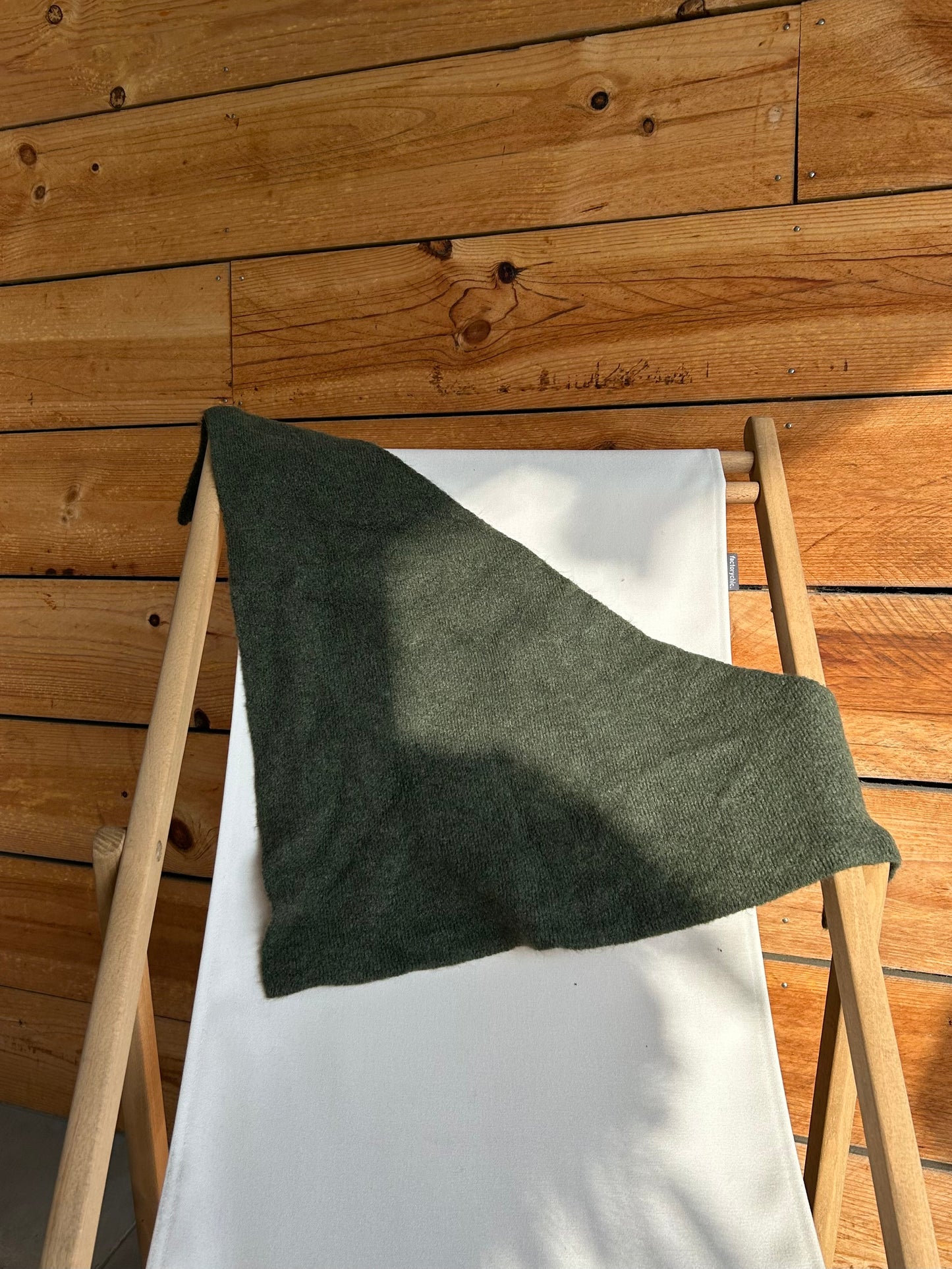 Écharpe triangle unie