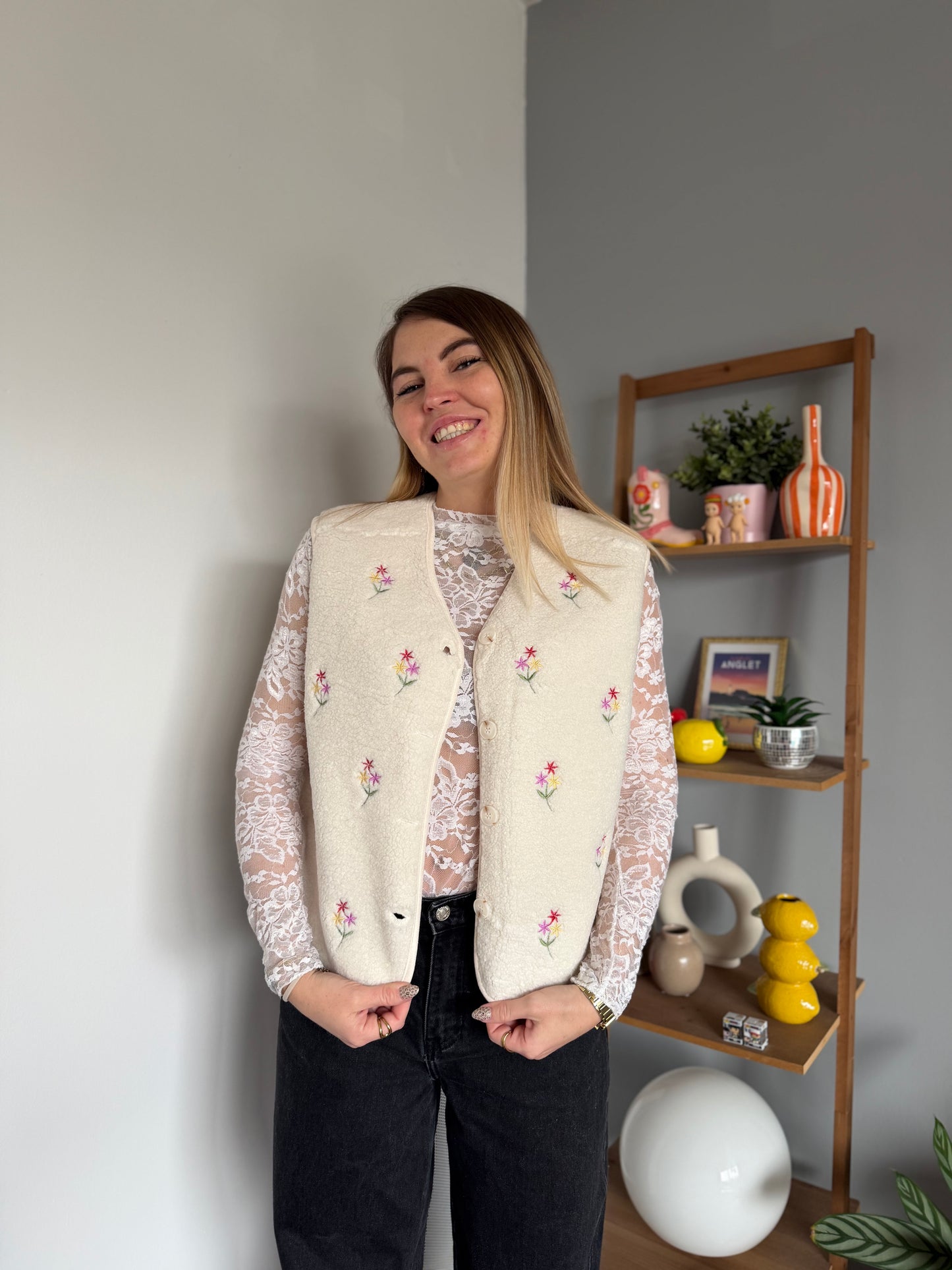 Veste sans manches petite FLEURS Écru