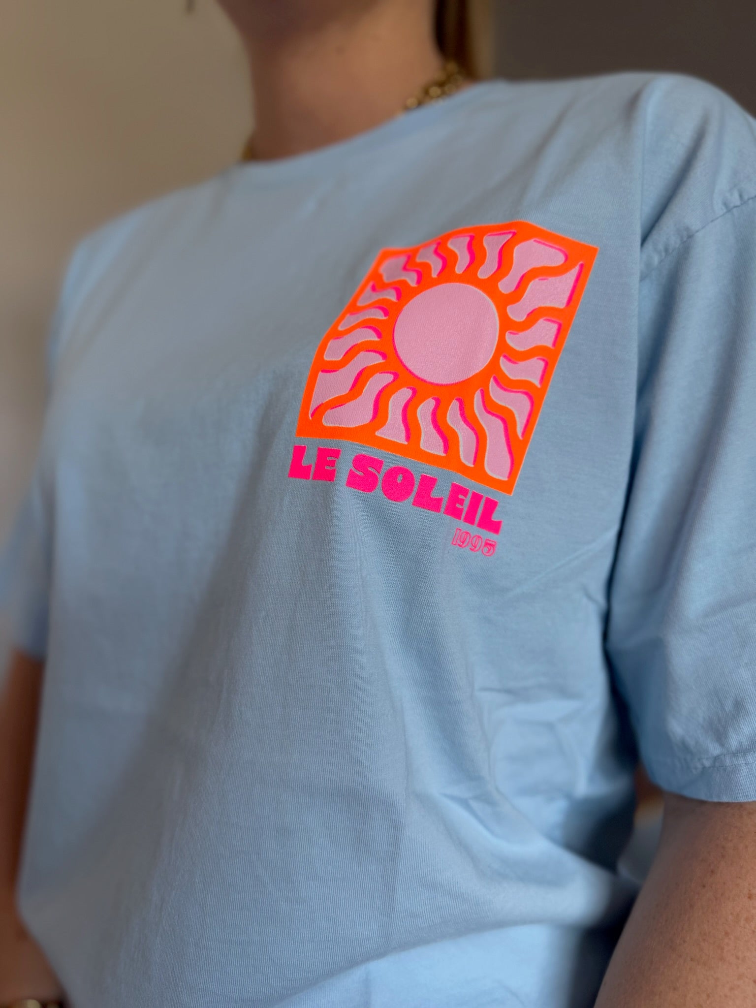 T-shirt SOLEIL (NEW FLUO) Bleu ciel
