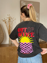 T-shirt OUT OF OFFICE Noir •