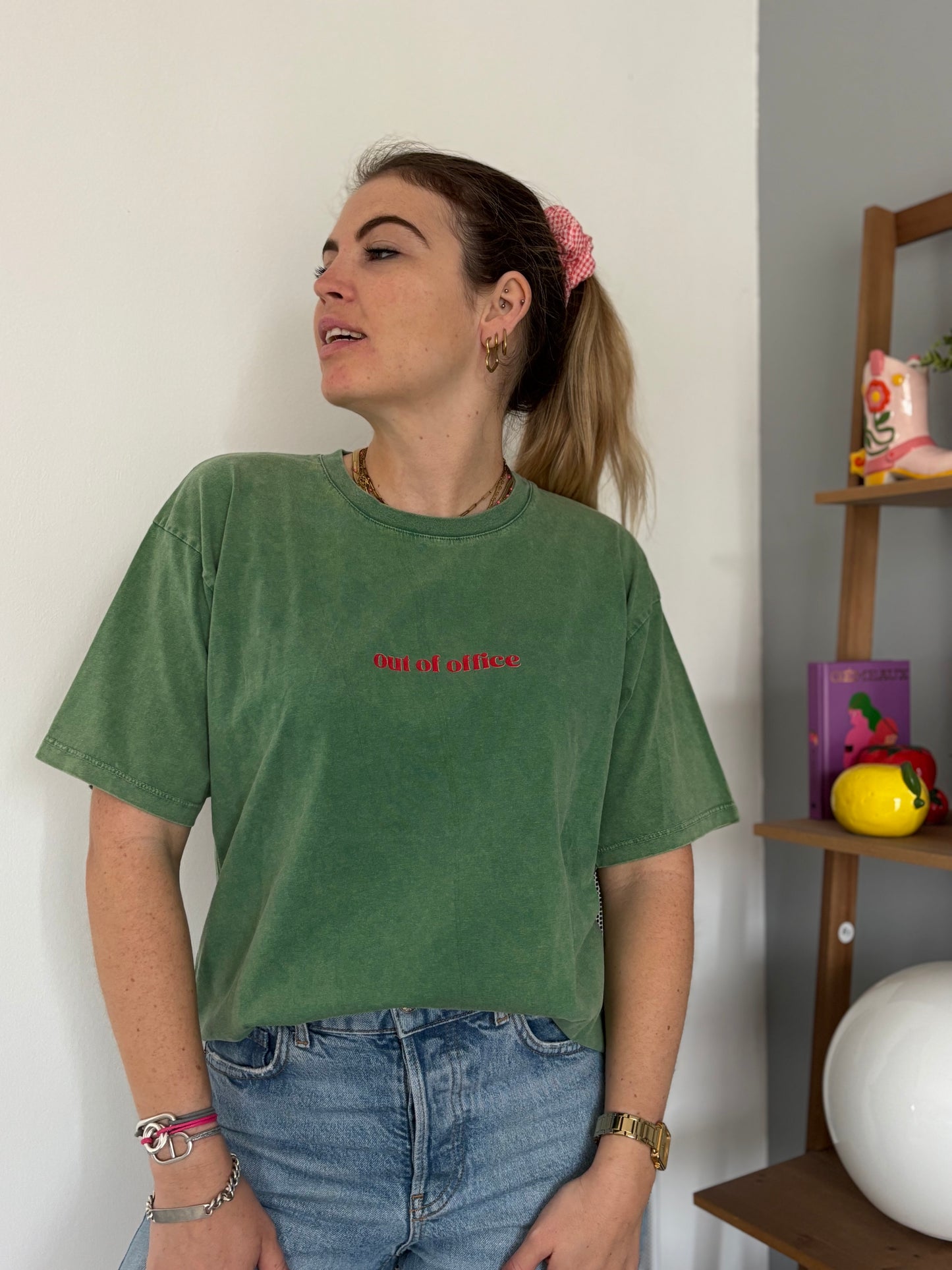 T-shirt OUT OF OFFICE Vert