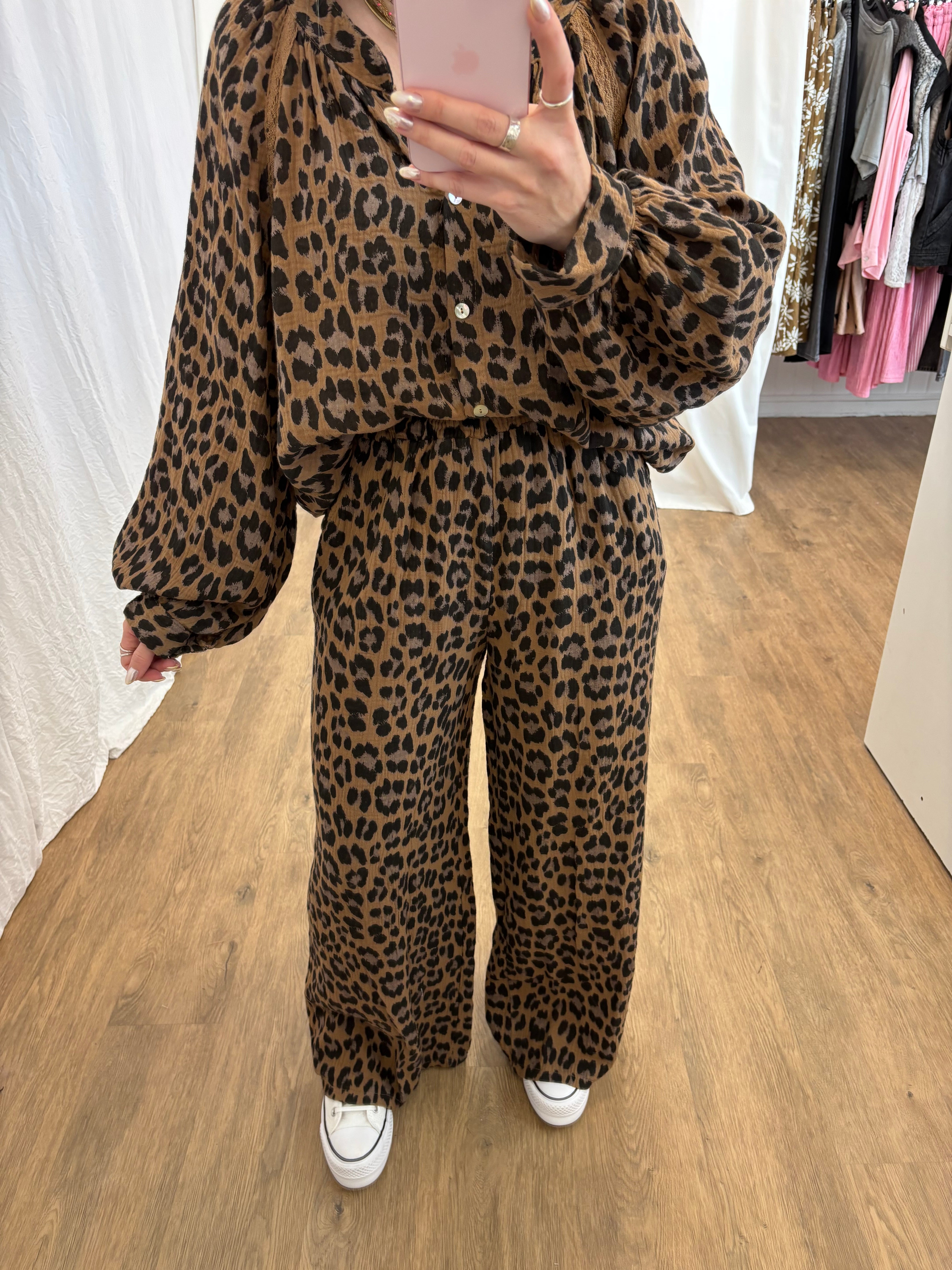 Pantalon LYA Léopard Camel