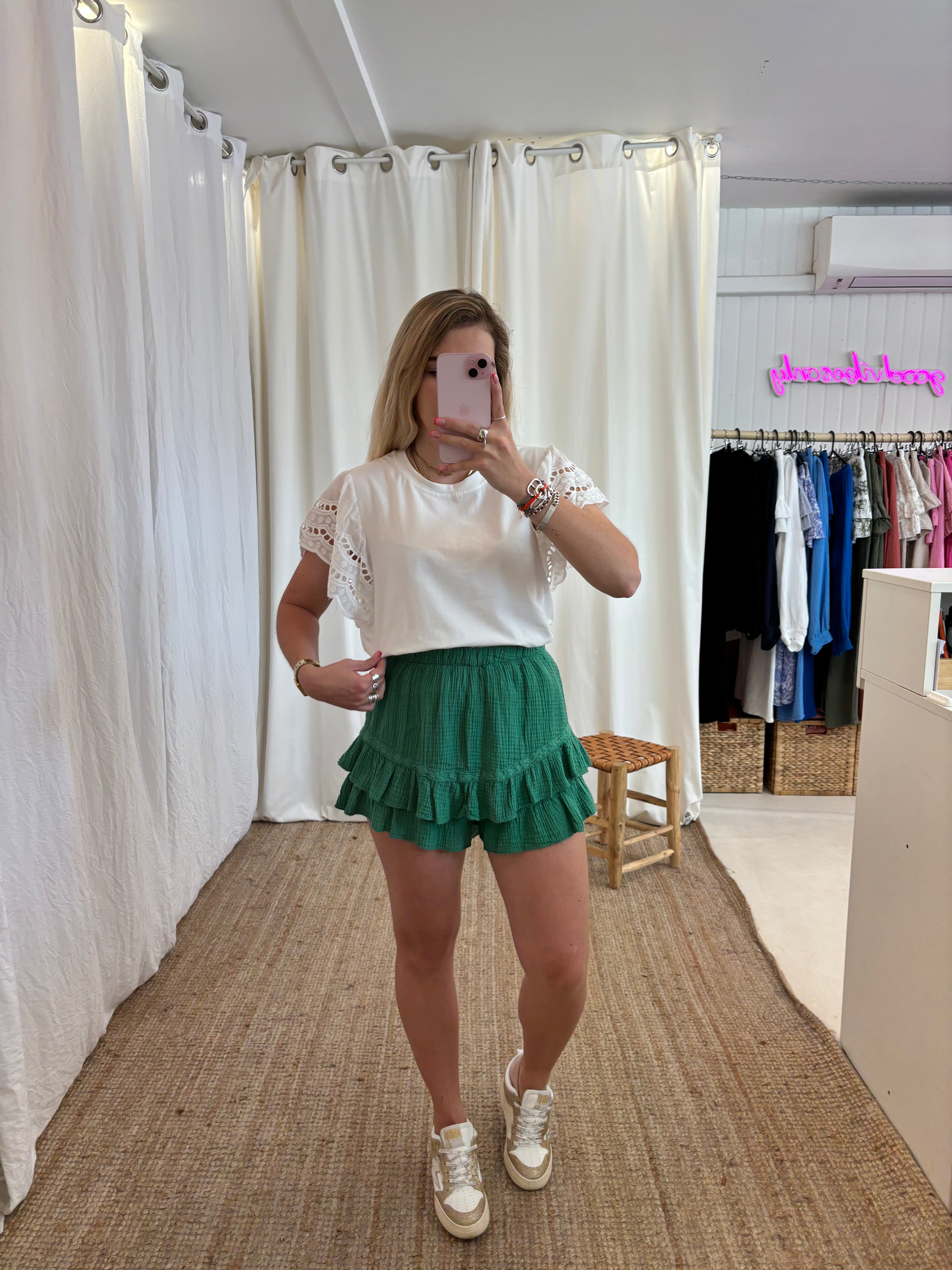 Short LYA Vert