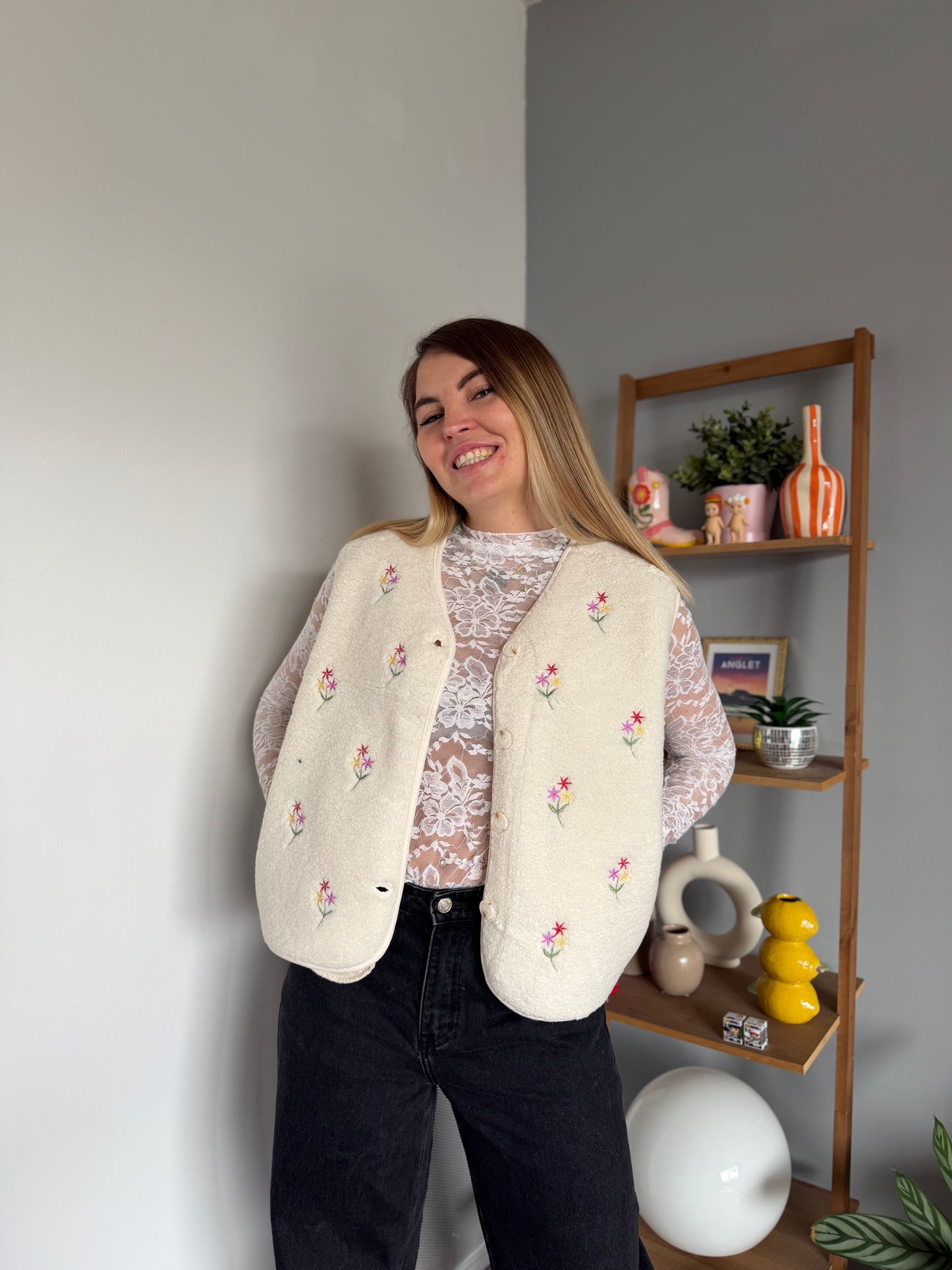 Veste sans manches petite FLEURS Écru