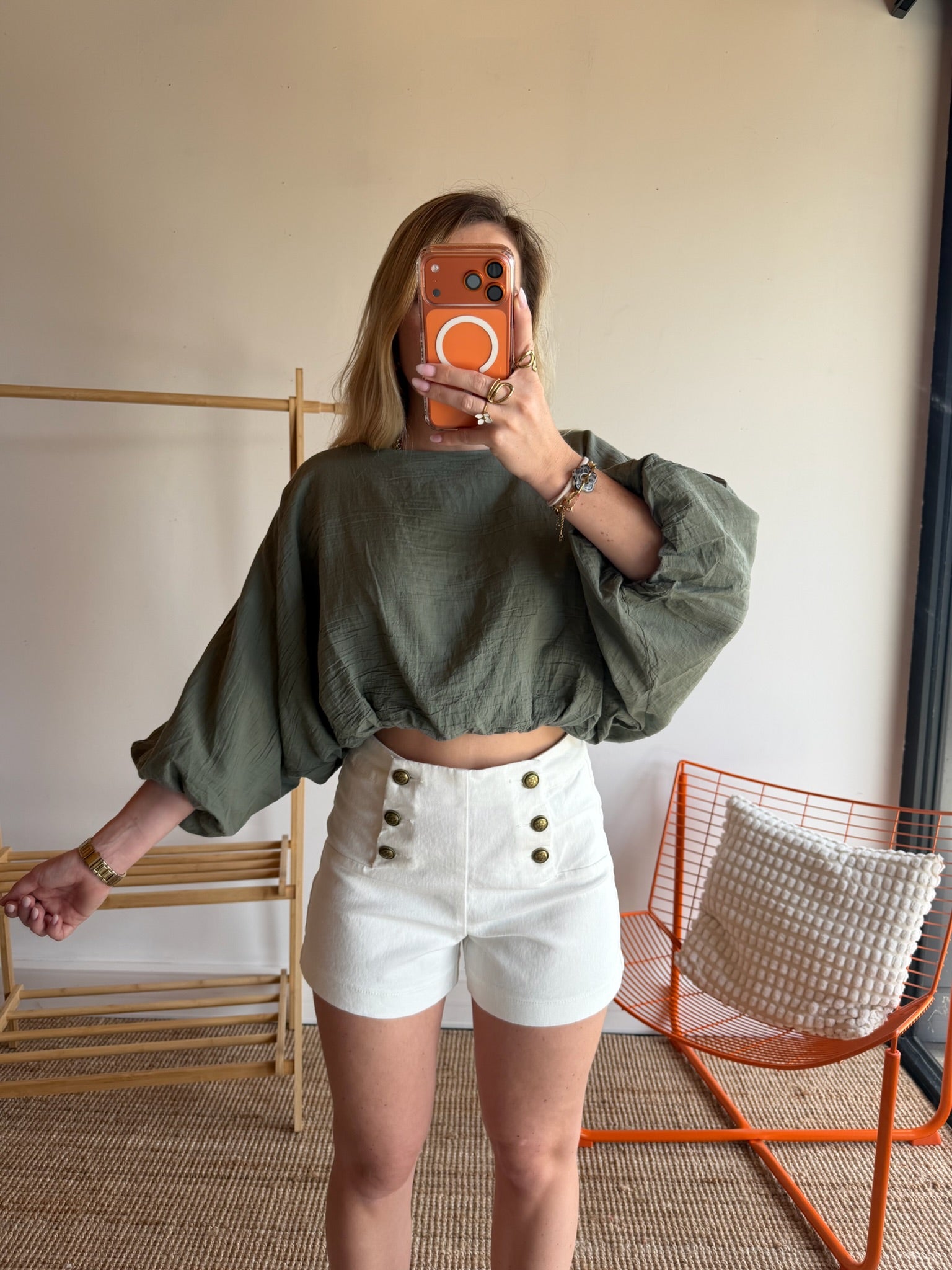 Top LISA Kaki